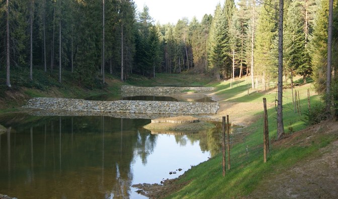 Zbiorniki kaskadowe pozwalają spowolnić spływ na stromych stokach
